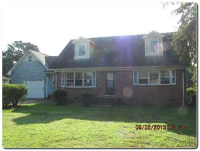 17 Colonial Dr, Jacksonville, NC 28546 