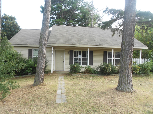 2129 Gilbert St, Charlotte, NC 28216 