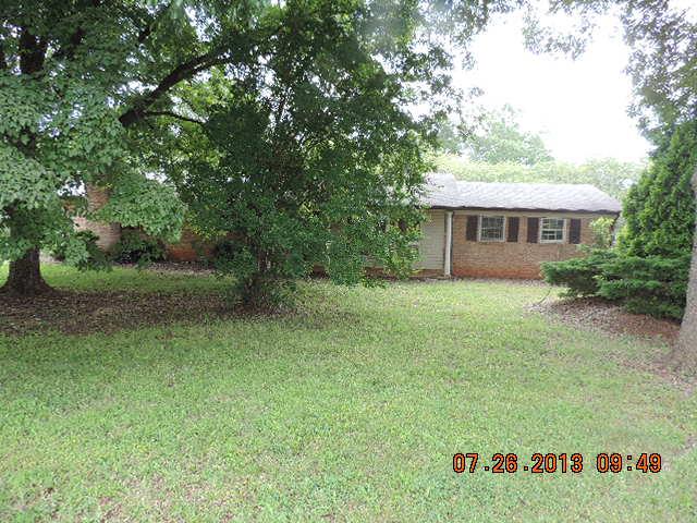 5124 36th Street Dr NE, Hickory, NC 28601 