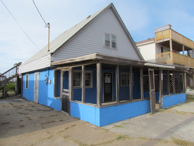 219 Random St, Kill Devil Hills, NC 27948 