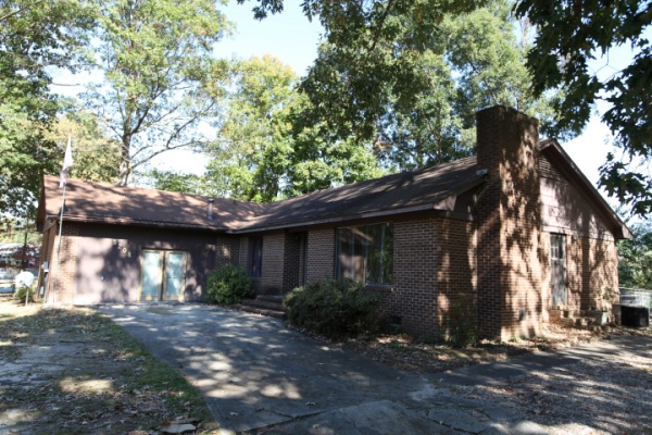 5208 Flynn Dr, Lumberton, NC 28360 