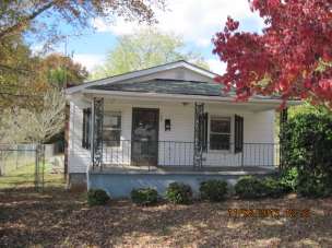 129 Cresent Dr, Forest City, NC 28043 