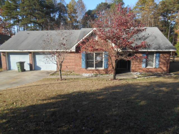 8704 Tangletree Dr, Linden, NC 28356 