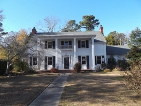 713 S Main St, Bladenboro, NC 28320 