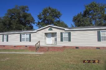 111 Hillcreek Dr, Parkton, NC 28371 