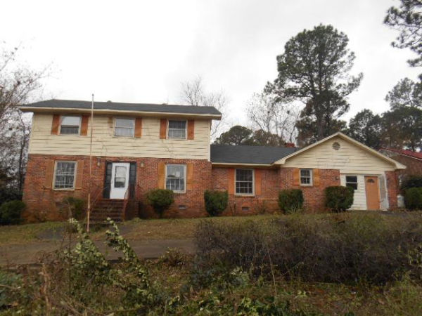 5546 Hedrick Drive, Fayetteville, NC 28303 