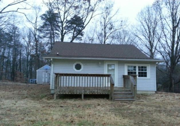 8265 Gauldin Rd, Walnut Cove, NC 27052 