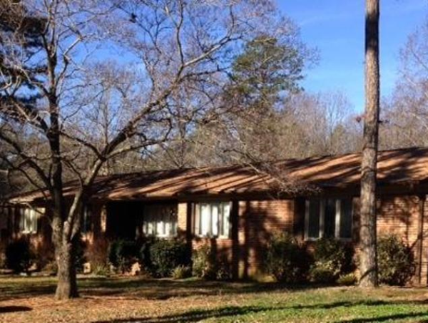 100 Willowbrook Drive, Thomasville, NC 27360 