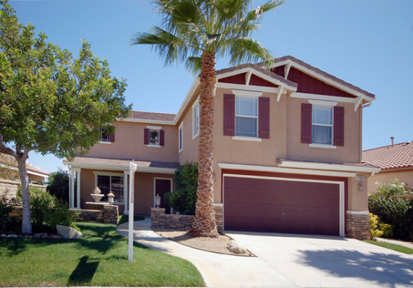 27932 Knight Street, Castaic, CA 27932 