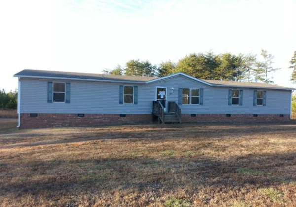 374 Nell Rd, Madison, NC 27025 