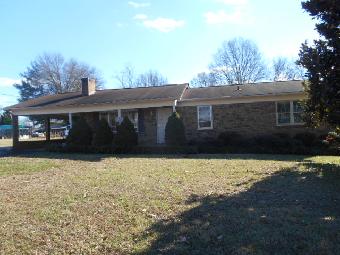 2723 W Nc 10 Hwy, Newton, NC 28658 