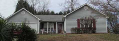 5711 Lambrook Court, Charlotte, NC 28269 