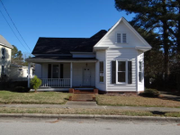302 E 2nd St, Kenly, NC 27542 
