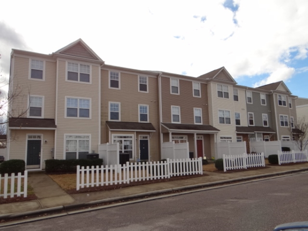 330 Gilman Ln Unit 104, Raleigh, NC 27610 