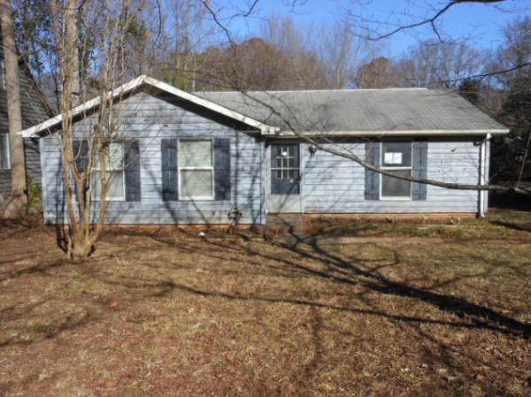 5805 Rock Hollow Dr, Charolotte, NC 28212 