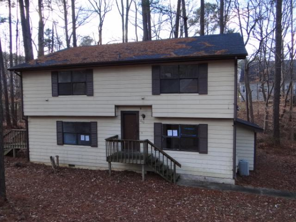 201-203 Gregory Dr, Cary, NC 27513 