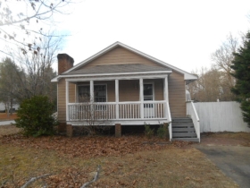 801 E Cardinal Dr, Fuquay Varina, NC 27526 