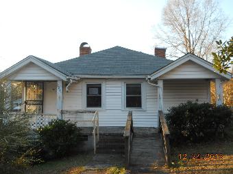 1212 Scout Dr, Durham, NC 27707 