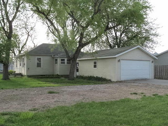 880 Indiana St, Utica, NE 68456 