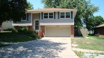 7350 Eagle Drive, Lincoln, NE 68507 