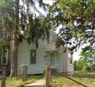 3724 R Street, Omaha, NE 68107 