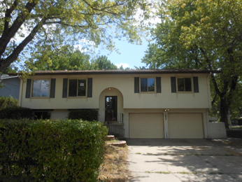 13973 Drexel Cir, Omaha, NE 68137 