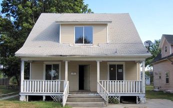 2450 Templeton St, Omaha, NE 68111 