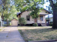 738 E 6th St, Hastings, NE 68901 