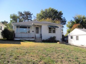 5811 Frederick St, Omaha, NE 68106 