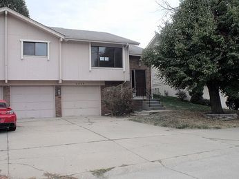 6205 N 108th Avenue Cr, Omaha, NE 68164 