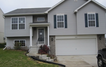 8902 Read Street, Omaha, NE 68122 