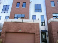 909 S 10th Ct, Omaha, NE 68108 