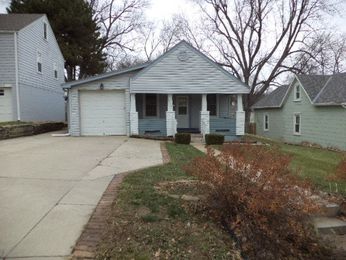 5810 Walnut St, Omaha, NE 68106 