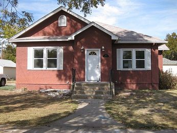 609 North St, Cambridge, NE 69001 