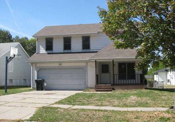 5409 S 32nd St, Lincoln, NE 68516 