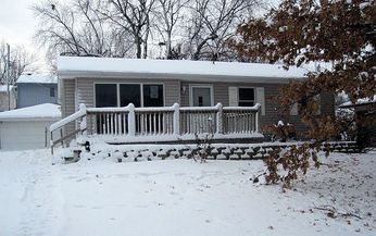 12423 B Street, Omaha, NE 68144 