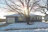 124 Meadow Ln, Gretna, NE 68028 