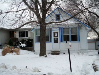 6813 Mayberry St, Omaha, NE 68106 