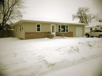 285 1st St, Utica, NE 68456 