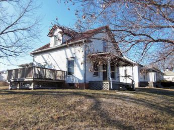 601 13th St, Auburn, NE 68305 