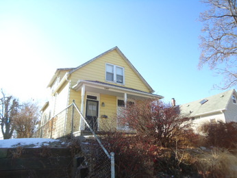 1217 D St, Omaha, NE 68107 