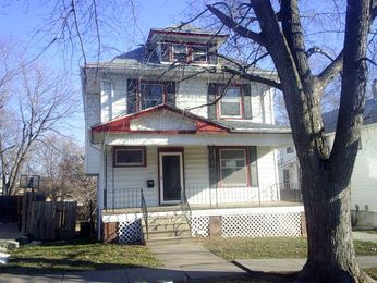 1009 South 27th St, Omaha, NE 68105 