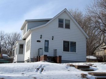 3914 South 9th St, Omaha, NE 68107 