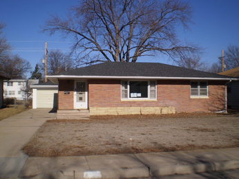 104 W 20th St, Grand Island, NE 68801 