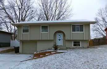 159 Mormon Trl, Lincoln, NE 68521 