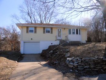 3501 Weber Circle, Omaha, NE 68112 