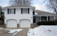 1215 Mayfair Dr, Omaha, NE 68144 