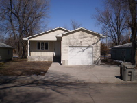 532 E 18th St, Grand Island, NE 68801 