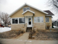 418 Lincoln Ave., Norfolk, NE 68701 