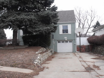 2619 N 70th Ave, Omaha, NE 68104 